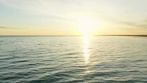 Stock Video Bright Sun Over The Ocean Live Wallpaper For PC - Free Live Wallpaper