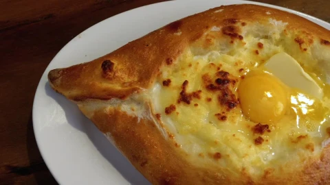 Stock Video Breakfast With An Open Bread And An Egg Inside Live Wallpaper For PC - Free Live Wallpaper