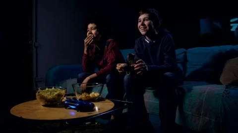 Stock Video Boys Eating Popcorn While Watching Tv Live Wallpaper For PC - Free Live Wallpaper