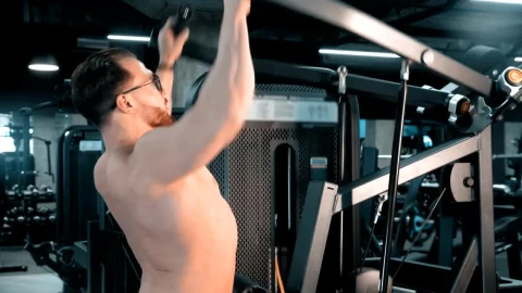 Stock Video Bodybuilder Doing Exercises At The Gym Live Wallpaper For PC - Free Live Wallpaper