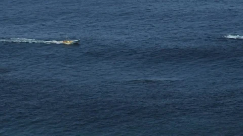 Stock Video Boat In The Open Sea Live Wallpaper For PC - Free Live Wallpaper