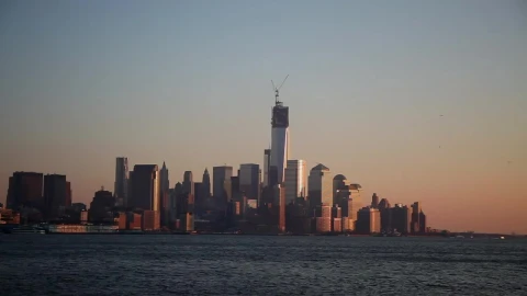 Stock Video Boat Heading Out From New York City Live Wallpaper For PC - Free Live Wallpaper