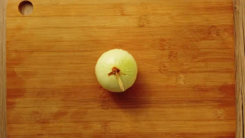Video Stock Chopping Up An Onion Live Wallpaper For PC - Free Live Wallpaper