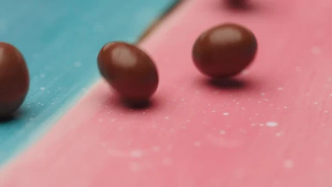 Video Stock Chocolate Beans Filling A Bowl Slowly Live Wallpaper For PC - Free Live Wallpaper
