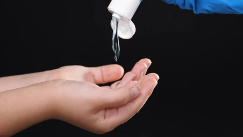 Video Stock Child Hands Using Hand Sanitizer Live Wallpaper For PC - Free Live Wallpaper