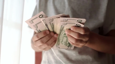 Video Stock Child Hands Counting Cash Live Wallpaper For PC - Free Live Wallpaper