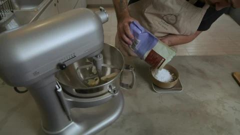 Video Stock Chef Adding Ingredients To An Electric Mixer Live Wallpaper For PC - Free Live Wallpaper