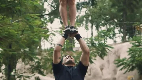 Video Stock Cheerleader Boy Catching His Partner After A Pyramid Live Wallpaper For PC - Free Live Wallpaper