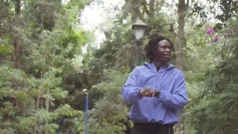 Video Stock Cheerful Man Moves Forward Dancing In The Middle Of Nature Live Wallpaper For PC - Free Live Wallpaper