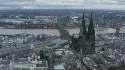 Video Stock Cathedral Near The River In Germany Live Wallpaper For PC - Free Live Wallpaper