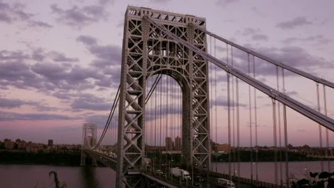Video Stock Cars Heading Over The Washington Bridge Live Wallpaper For PC - Free Live Wallpaper