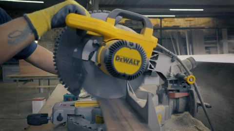 Video Stock Carpenter Operating An Electric Saw In A Workshop Live Wallpaper For PC - Free Live Wallpaper