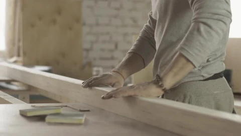 Video Stock Carpenter Clearing Saw Dust Live Wallpaper For PC - Free Live Wallpaper