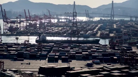 Video Stock Cargo Ship Port Packed With Containers Live Wallpaper For PC - Free Live Wallpaper