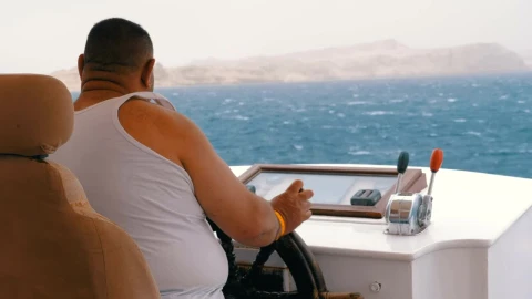 Video Stock Captain Sailing A Yatch In The Sea Live Wallpaper For PC - Free Live Wallpaper