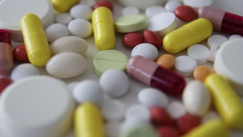 Video Stock Capsules And Tablets Spinning Presentation Live Wallpaper For PC - Free Live Wallpaper