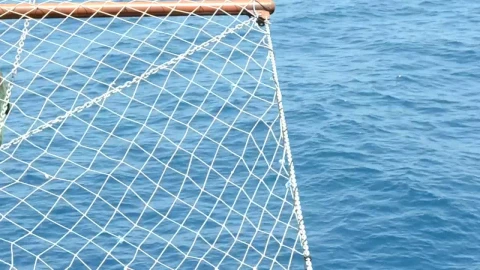 Video Stock Camera On The Front Of A Yacht Live Wallpaper For PC - Free Live Wallpaper