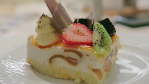 Video Stock Cake Decorated With Fruit Live Wallpaper For PC - Free Live Wallpaper