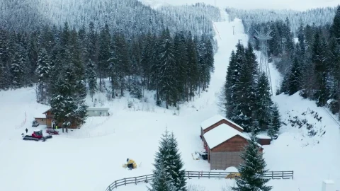 Video Stock Cabins At The Base Of A Slope Live Wallpaper For PC - Free Live Wallpaper