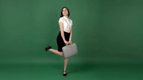 Video Stock Businesswoman Against A Green Screen Live Wallpaper For PC - Free Live Wallpaper