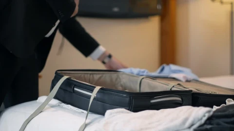 Video Stock Businessman Preparing His Luggage Live Wallpaper For PC - Free Live Wallpaper