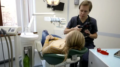 Stock Video Dentist Taking Photos Live Wallpaper For PC - Free Live Wallpaper