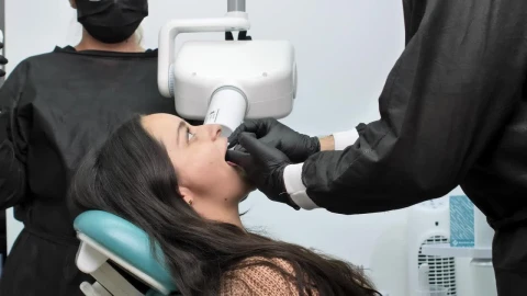 Stock Video Dentist Finishing A Consultation Live Wallpaper For PC - Free Live Wallpaper