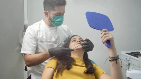 Stock Video Dentist Cleaning Teeth Live Wallpaper For PC - Free Live Wallpaper