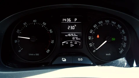 Stock Video Dashboard While Revving An Engine Live Wallpaper For PC - Free Live Wallpaper