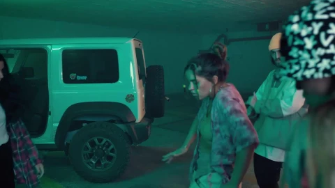 Stock Video Dancing Hip Hop With Friends Live Wallpaper For PC - Free Live Wallpaper