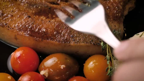 Stock Video Cutting A Pork Chop Live Wallpaper For PC - Free Live Wallpaper