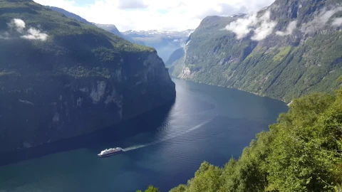 Stock Video Cruise Ship Sailing Between Mountains Live Wallpaper For PC - Free Live Wallpaper