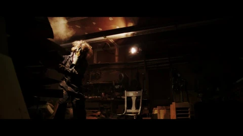 Stock Video Crazy Man In A Gas Mask Hitting Stuff Live Wallpaper For PC - Free Live Wallpaper