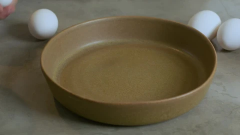 Stock Video Cracking Eggs In A Bowl Live Wallpaper For PC - Free Live Wallpaper