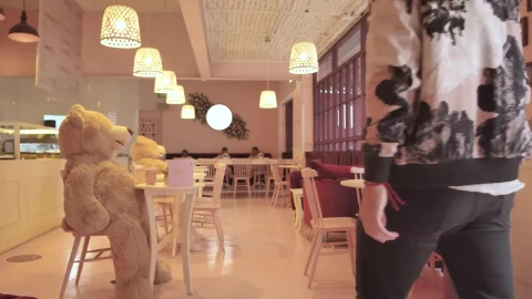 Stock Video Couple Walking Into A Romantic Cafe On A Date Live Wallpaper For PC - Free Live Wallpaper
