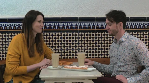 Stock Video Couple Trying Milkshakes Live Wallpaper For PC - Free Live Wallpaper