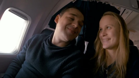 Stock Video Couple Travelling In A Plane Live Wallpaper For PC - Free Live Wallpaper