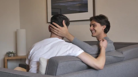 Stock Video Couple Talking In The Sofa Live Wallpaper For PC - Free Live Wallpaper