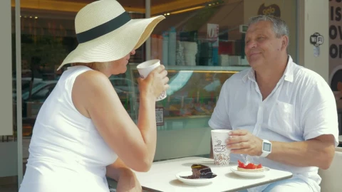 Stock Video Couple Taking A Photo In A Cafe Live Wallpaper For PC - Free Live Wallpaper
