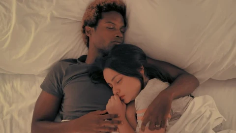 Stock Video Couple Sleeping Live Wallpaper For PC - Free Live Wallpaper