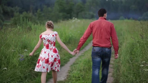 Stock Video Couple Holding Hands While Walking Outside Live Wallpaper For PC - Free Live Wallpaper