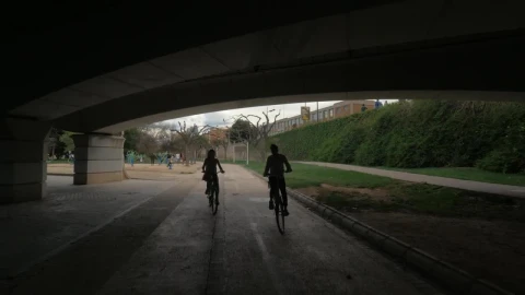 Stock Video Couple Heading Below A Bridge On Bikes Live Wallpaper For PC - Free Live Wallpaper