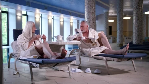 Stock Video Couple Enjoying A Rest By The Pool Live Wallpaper For PC - Free Live Wallpaper