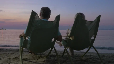 Stock Video Couple Drinking On The Beach Live Wallpaper For PC - Free Live Wallpaper