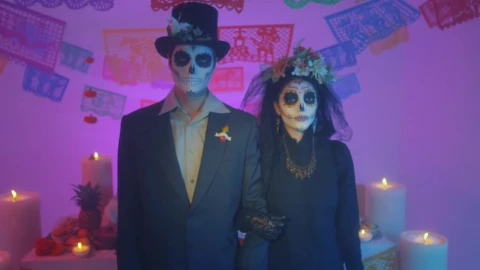 Stock Video Couple Dressed As Catrin And Catrina On Day Of The 4183 Live Wallpaper For PC - Free Live Wallpaper