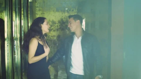 Stock Video Couple Arriving At A Night Club Live Wallpaper For PC - Free Live Wallpaper
