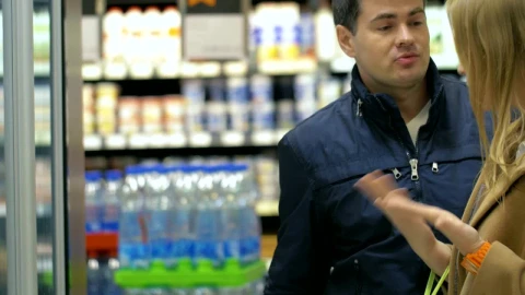 Stock Video Couple Arguing About Ice Cream Live Wallpaper For PC - Free Live Wallpaper