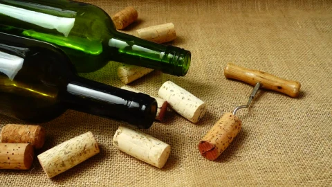 Stock Video Corks Falling Onto A Table Live Wallpaper For PC - Free Live Wallpaper