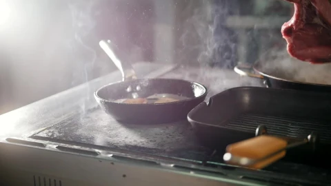 Stock Video Cooking Steak In The Kitchen Live Wallpaper For PC - Free Live Wallpaper