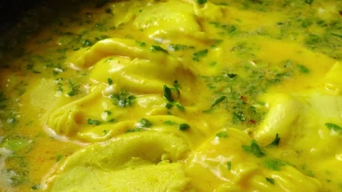 Stock Video Cooking Spiced Omelet Live Wallpaper For PC - Free Live Wallpaper